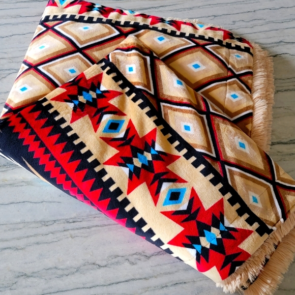 Aztec/Shag Minky Blanket - Picture 3 of 9